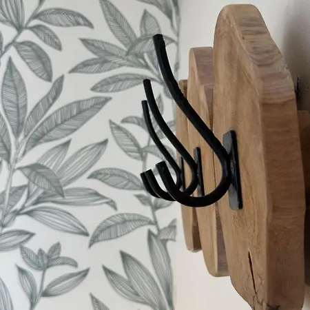 De Charme, Le Terrier *