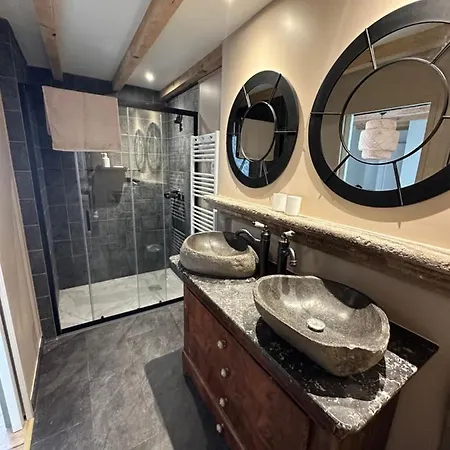 De Charme, Le Terrier *