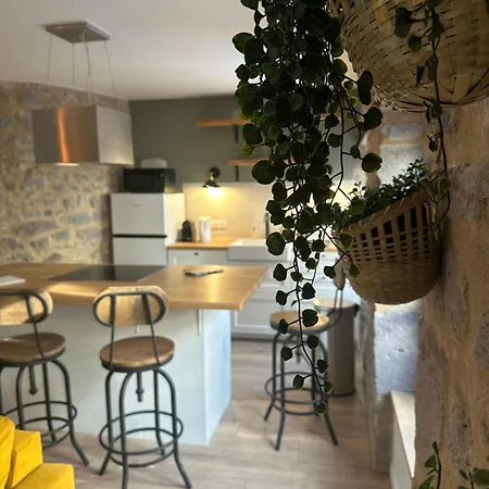 De Charme, Le Terrier * Besse-et-Saint-Anastaise